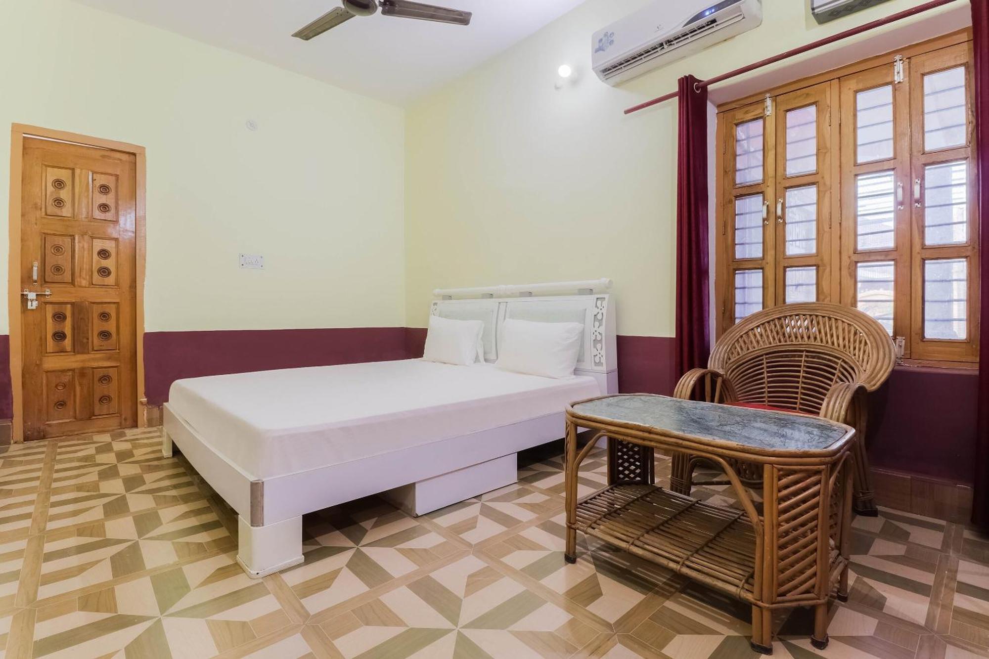 Hotel O Jyotish House Ayodhya Extérieur photo