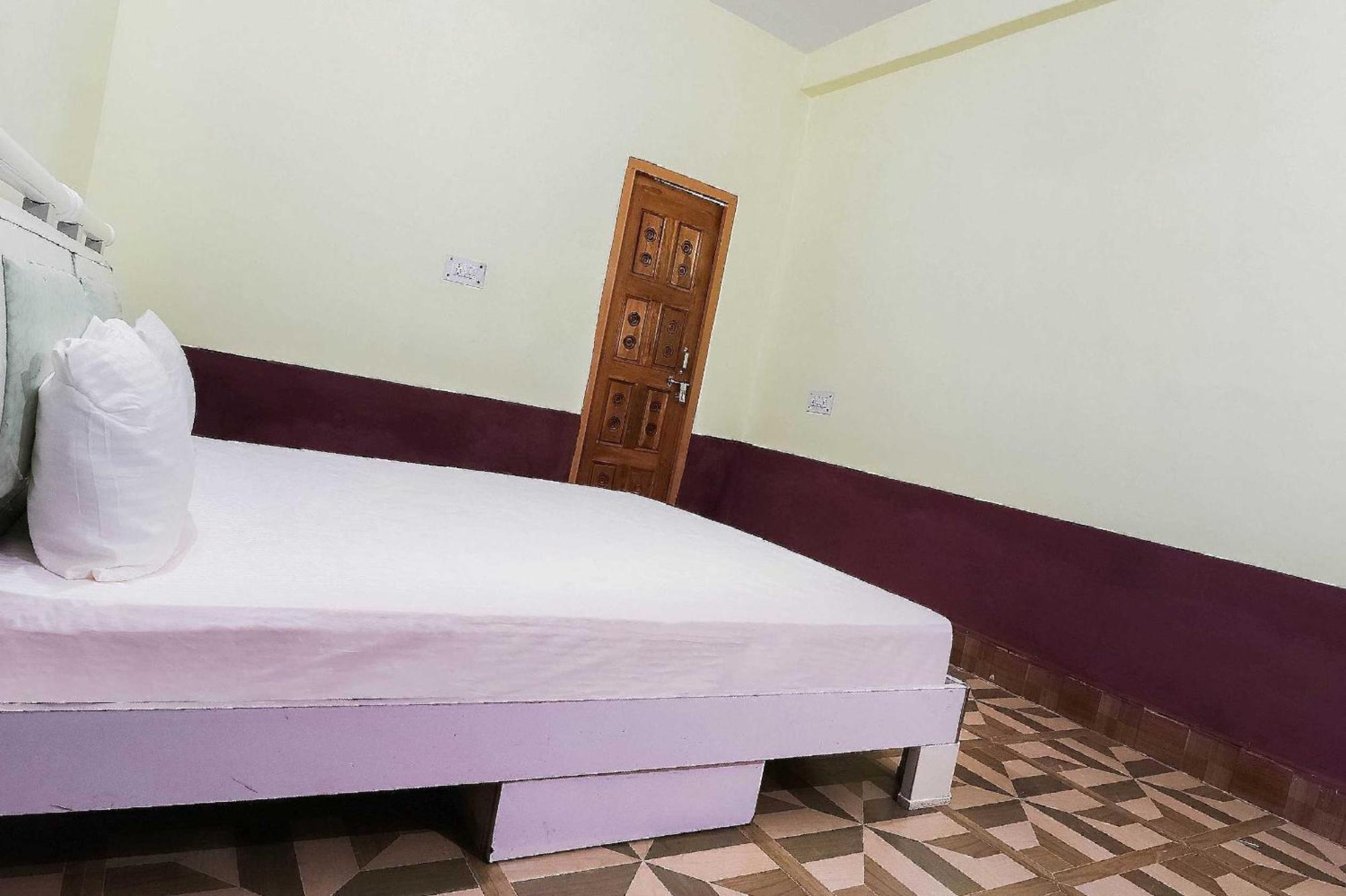 Hotel O Jyotish House Ayodhya Extérieur photo