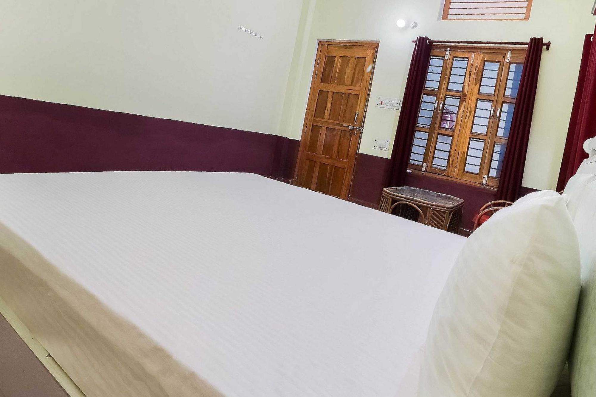 Hotel O Jyotish House Ayodhya Extérieur photo