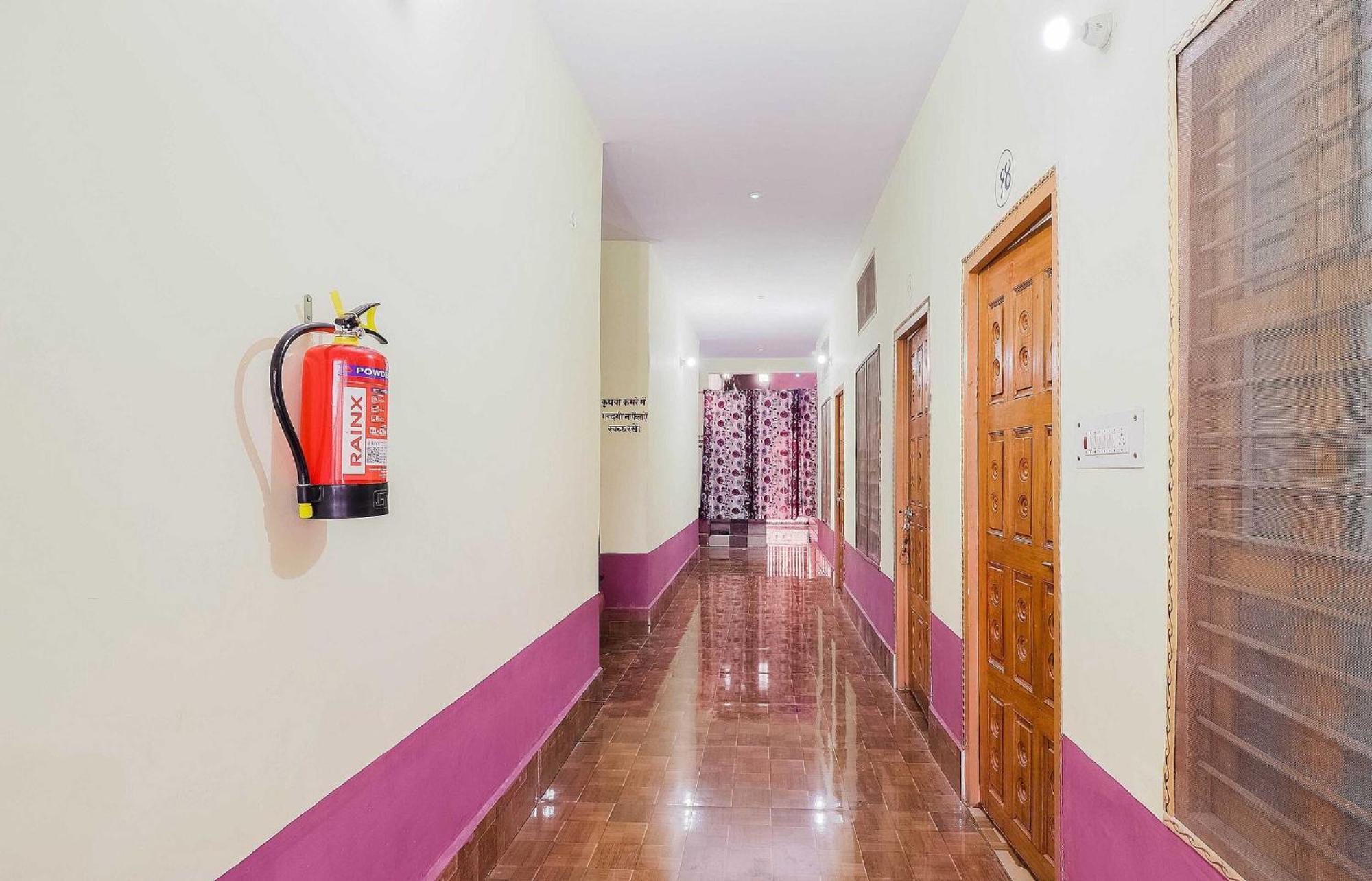 Hotel O Jyotish House Ayodhya Extérieur photo