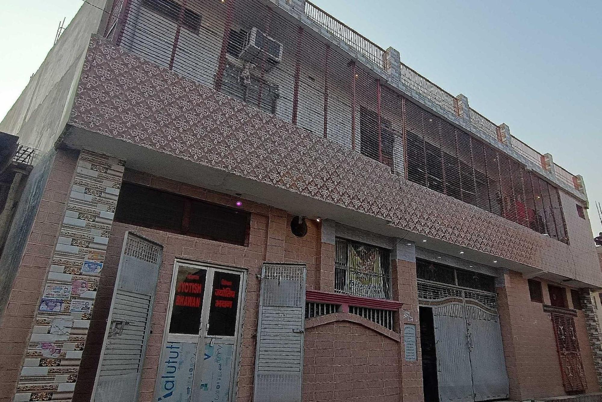 Hotel O Jyotish House Ayodhya Extérieur photo