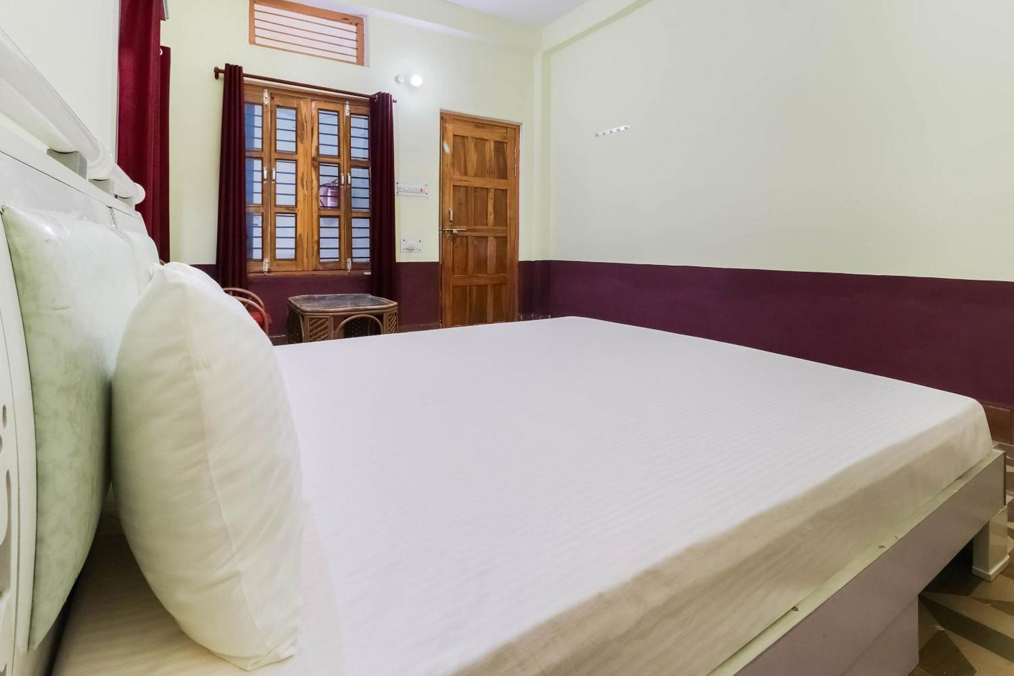 Hotel O Jyotish House Ayodhya Extérieur photo